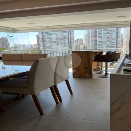 Apartamento à venda com 3 suítes em Jardim Caboré, São Paulo, SP