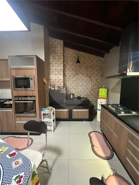 Casa à venda com 6 suítes em Pedro Juan Caballero, Amambay
