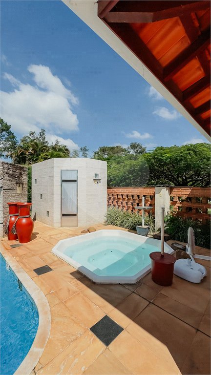 Casa à venda com 4 suítes no condomínio Monte Belo, Salto - SP