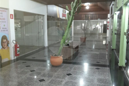 Loja para alugar em Vila Santo Antônio, Cotia, SP