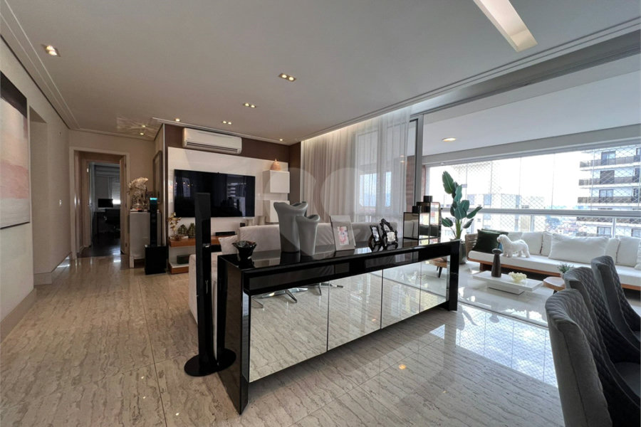 Apartamento à venda com 3 suítes em Santana, São Paulo, SP