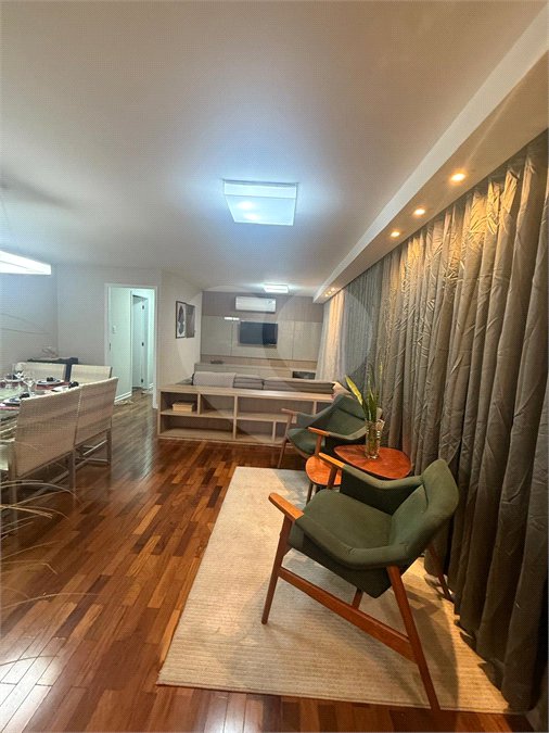 Apartamento à venda com 3 quartos, sendo 1 suíte, em Santa Cecília, São Paulo, SP