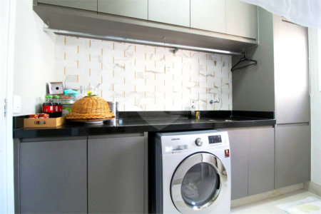 Apartamento à venda com 3 quartos, sendo 1 suíte, em Indianópolis, São Paulo, SP