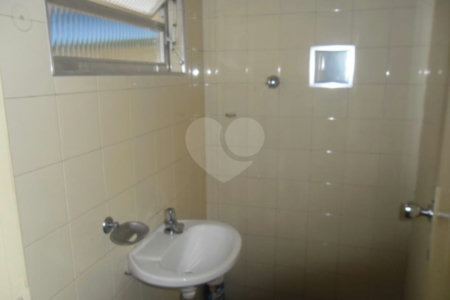 Sobrado à venda com 3 quartos, sendo 1 suíte, em Vila Pompéia, São Paulo, SP