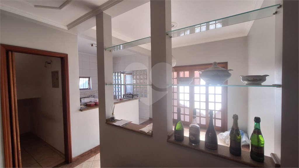 Casa à venda com 3 quartos, sendo 1 suíte, em Jardim Itanguá, Sorocaba, SP