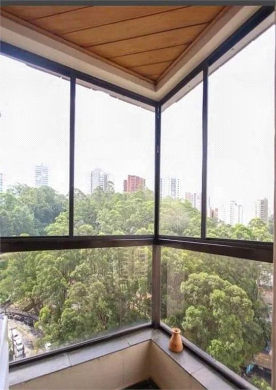 Apartamento à venda com 3 suítes em Vila Andrade, São Paulo, SP
