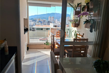 Apartamento à venda com 2 quartos, sendo 1 suíte,  no Centro, Mogi das Cruzes, SP