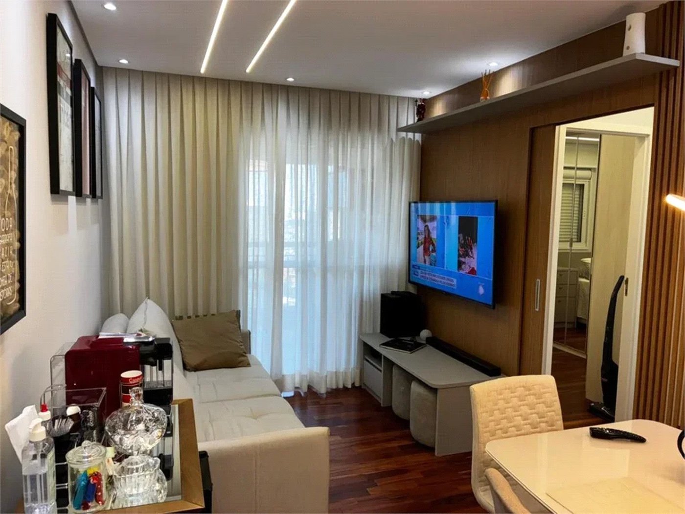Apartamento à venda com 2 quartos, sendo 1 suíte,  em Vila Andrade, São Paulo, SP
