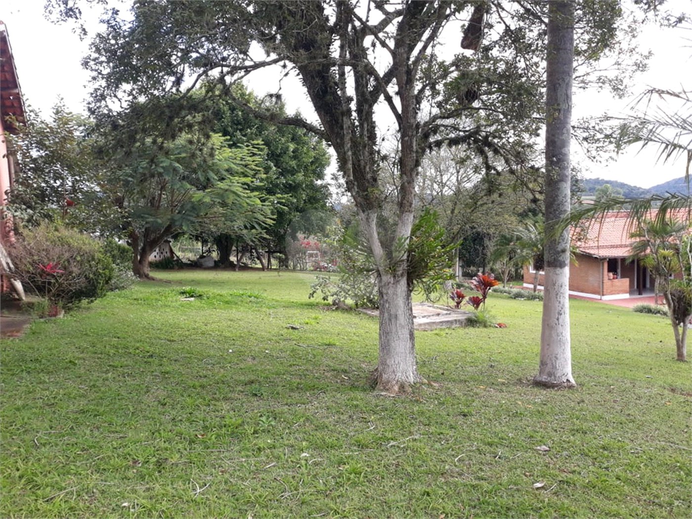Chácara à venda com 4 quartos, sendo 2 suítes, em Jardim Conceição, São Roque, SP