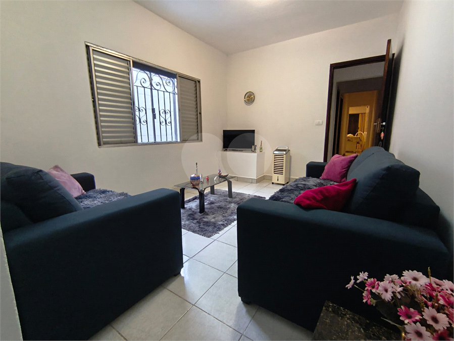 Sobrado à venda com 3 quartos no Brasilândia, São Paulo, SP