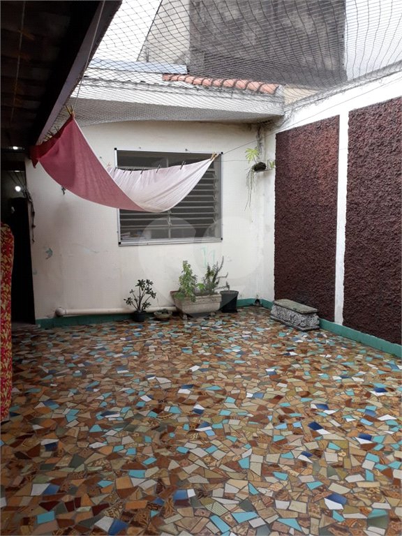 Casa à venda com 2 quartos, sendo 1 suíte,  em Vila Anastácio, São Paulo, SP
