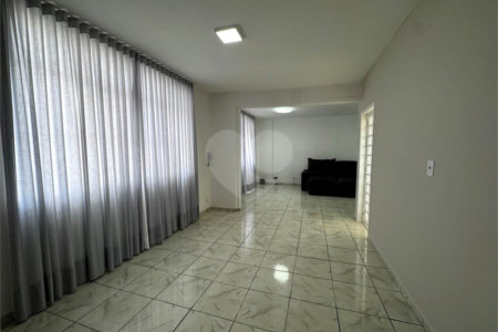 Apartamento à venda com 2 quartos, sendo 1 suíte, no Centro, Sorocaba, SP
