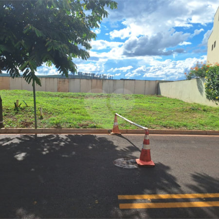Terreno à venda no condomínio Vivendas da Mata Portal Paineiras, Ribeirão Preto - SP