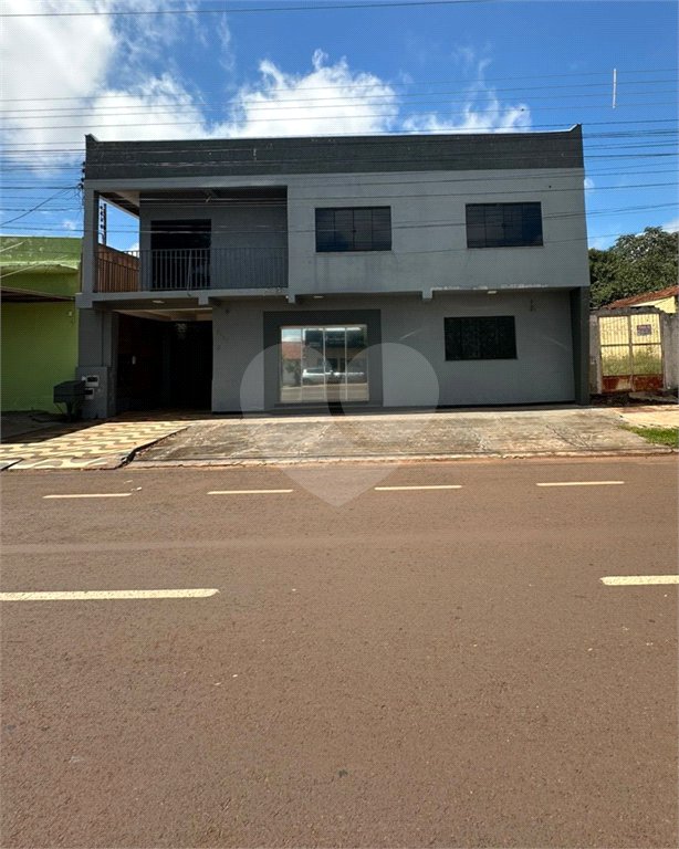 Sobrado à venda ou para alugar com 4 quartos, sendo 2 suítes, em Vila Lacíria, Ponta Porã, MS