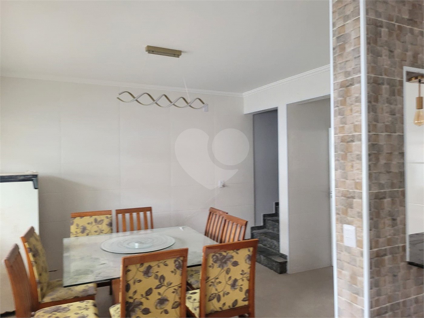 Casa à venda com 3 quartos, sendo 2 suítes, em Vila Paulicéia, São Paulo, SP