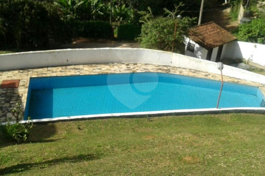 Sobrado à venda com 5 quartos em Jardim Mairiporã, Mairiporã, SP