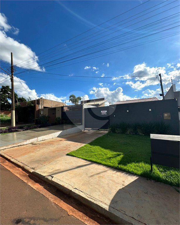 Casa à venda com 3 quartos, sendo 1 suíte,  em Jardim Estoril, Ponta Porã, MS