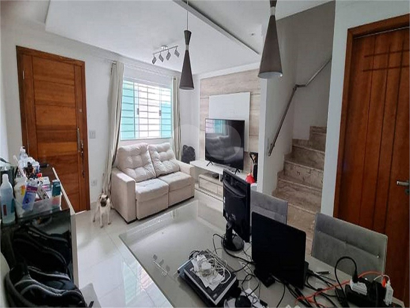 Casa à venda com 3 quartos, sendo 1 suíte, no condomínio Parque Vitória, São Paulo - SP