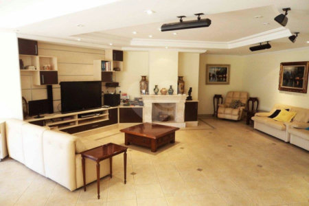Casa à venda com 5 suítes em Jardim Leonor, São Paulo, SP