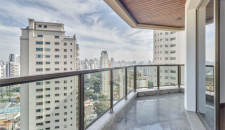 Apartamento à venda com 2 quartos, sendo 1 suíte,  em Campo Belo, São Paulo, SP