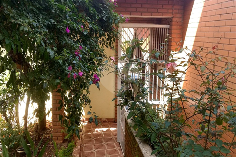 Sobrado à venda com 4 quartos, sendo 2 suítes, em Tremembé, São Paulo, SP