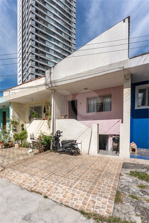 Casa de Vila à venda com 3 quartos, sendo 1 suíte, em Vila Pompéia, São Paulo, SP