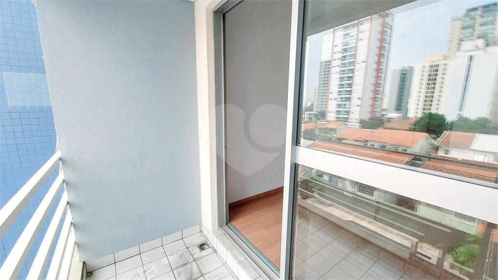 Apartamento à venda com 3 quartos, sendo 1 suíte, em Vila Olímpia, São Paulo, SP