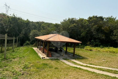 Sítio à venda com 3 quartos, sendo 1 suíte,  em Week-end, Jarinu, SP
