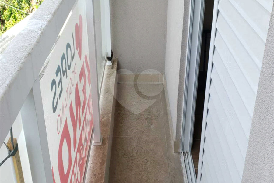 Sobrado à venda com 3 quartos, sendo 1 suíte, em Vila Romero, São Paulo, SP