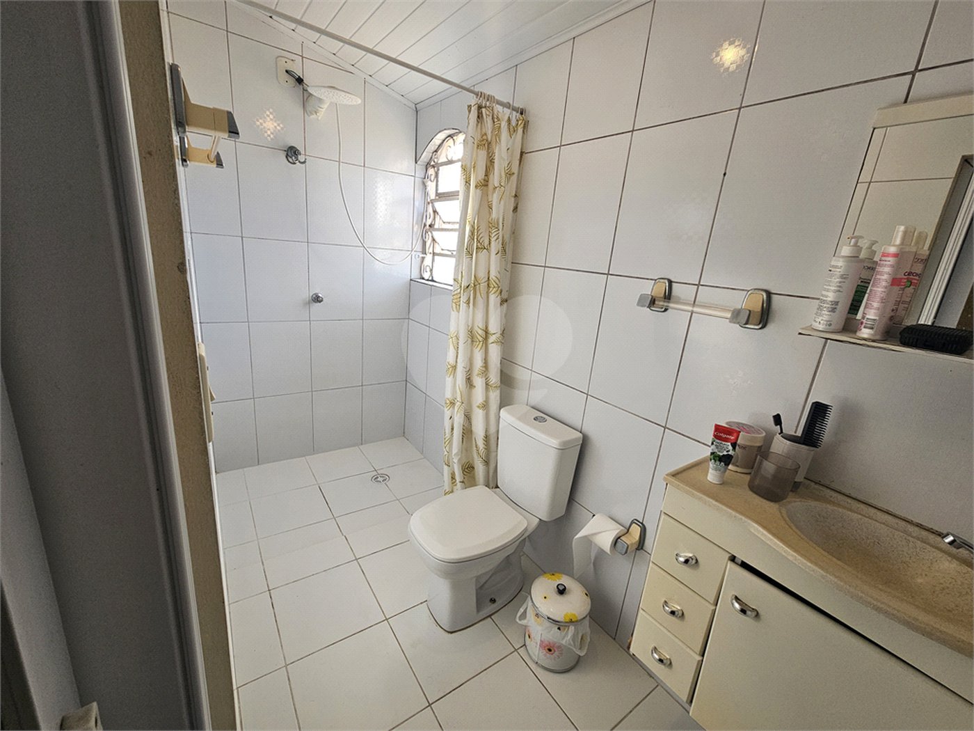 Casa à venda com 3 quartos, sendo 1 suíte,  em Conjunto Residencial Nova Bertioga, Mogi das Cruzes, SP