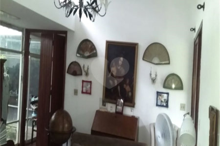 Casa Térrea à venda com 4 quartos, sendo 1 suíte, em Granja Julieta, São Paulo, SP
