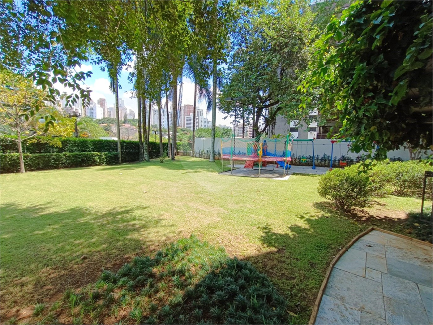Apartamento em Higienópolis com 4 suites, 4 vagas, 431 m2