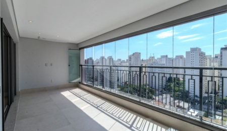 Apartamento à venda com 3 suítes em Moema, São Paulo, SP