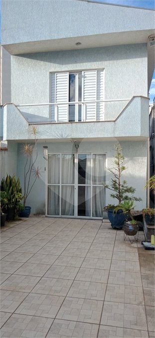 Casa com 194m², 3 dormitórios, sendo 1 suíte, 2 vagas, à venda na Vila Formosa.