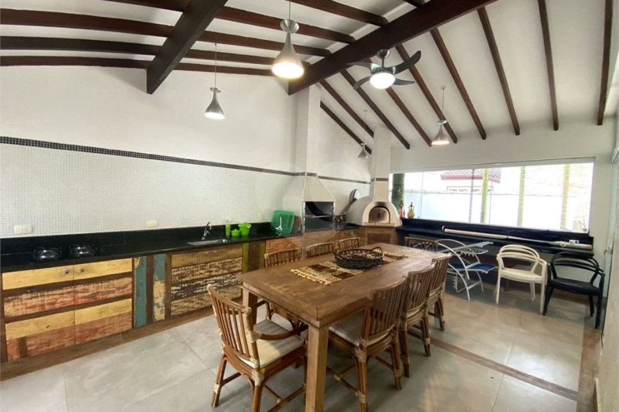 Casa à venda com 4 suítes em Riviera de São Lourenço, Bertioga, SP