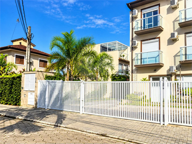 Casa à venda com 2 quartos, sendo 1 suíte,  no condomínio Scarlatt, São Sebastião - SP