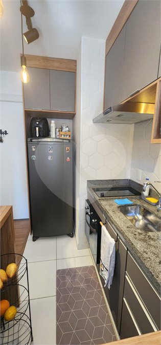 Apartamento à venda ou para alugar com 1 suíte em República, São Paulo, SP