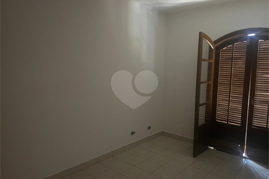 Sobrado à venda ou para alugar com 3 quartos, sendo 1 suíte, em Tremembé, São Paulo, SP