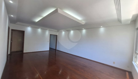 Apartamento à venda com 3 quartos, sendo 1 suíte,  em Tijuca, Rio de Janeiro, RJ