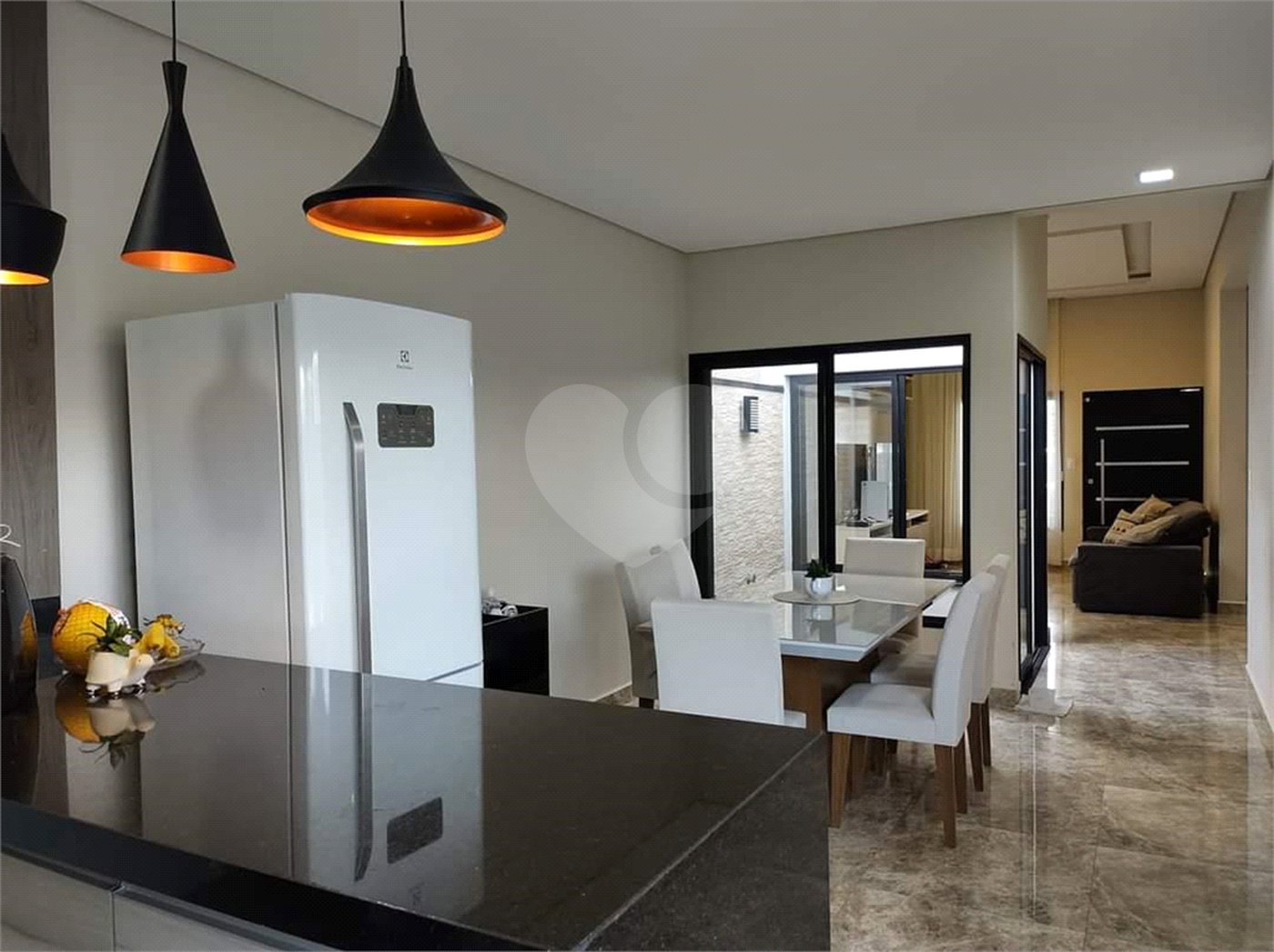 Casa à venda com 3 quartos, sendo 1 suíte, em Residencial Vila dos Eucaliptos, Salto, SP