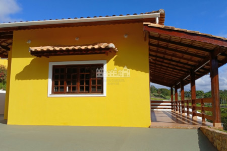 Casa para alugar com 3 quartos, sendo 1 suíte, em Vila Petrópolis, Atibaia, SP