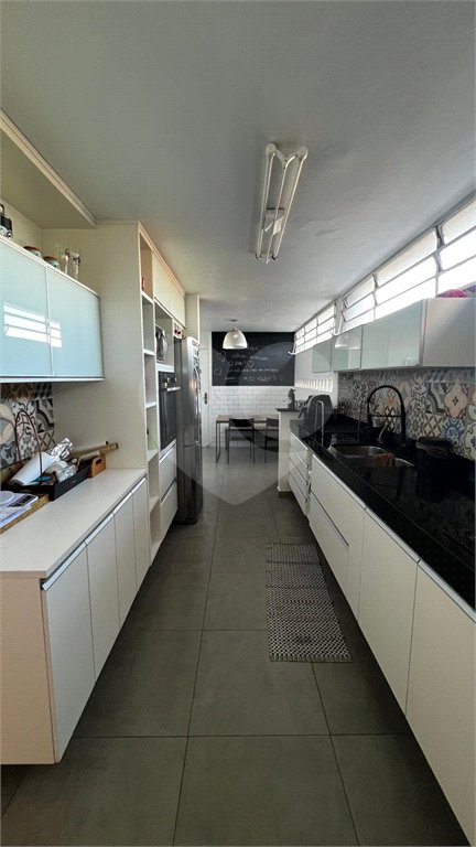 Sobrado à venda com 3 quartos, sendo 1 suíte, em Vila Mariana, São Paulo, SP