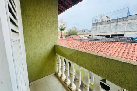 Casa à venda com 4 quartos, sendo 1 suíte,  em Vila Galvão, Guarulhos, SP