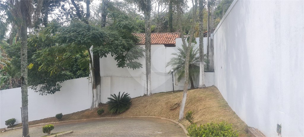 Casa à venda com 5 suítes em Roseira, Mairiporã, SP