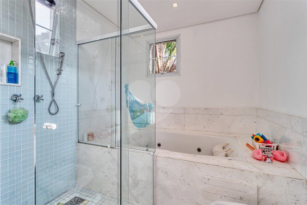Casa à venda com 4 suítes no condomínio L'unique, São Paulo - SP