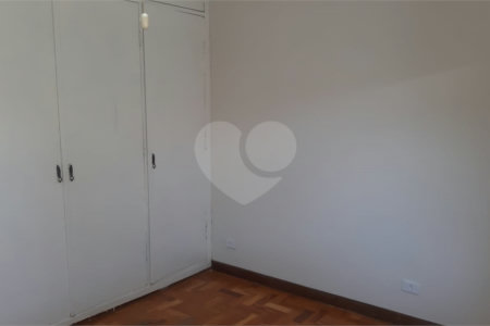 Casa à venda com 3 quartos, sendo 1 suíte,  em Brooklin Paulista, São Paulo, SP
