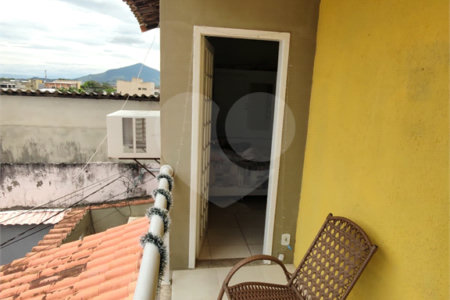 Casa à venda com 3 quartos, sendo 1 suíte, em Inhoaíba, Rio de Janeiro, RJ