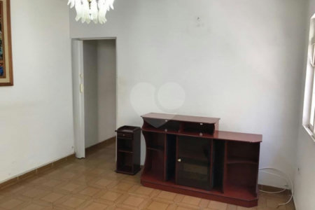 Sobrado à venda com 2 quartos em Parque Vitória, São Paulo, SP