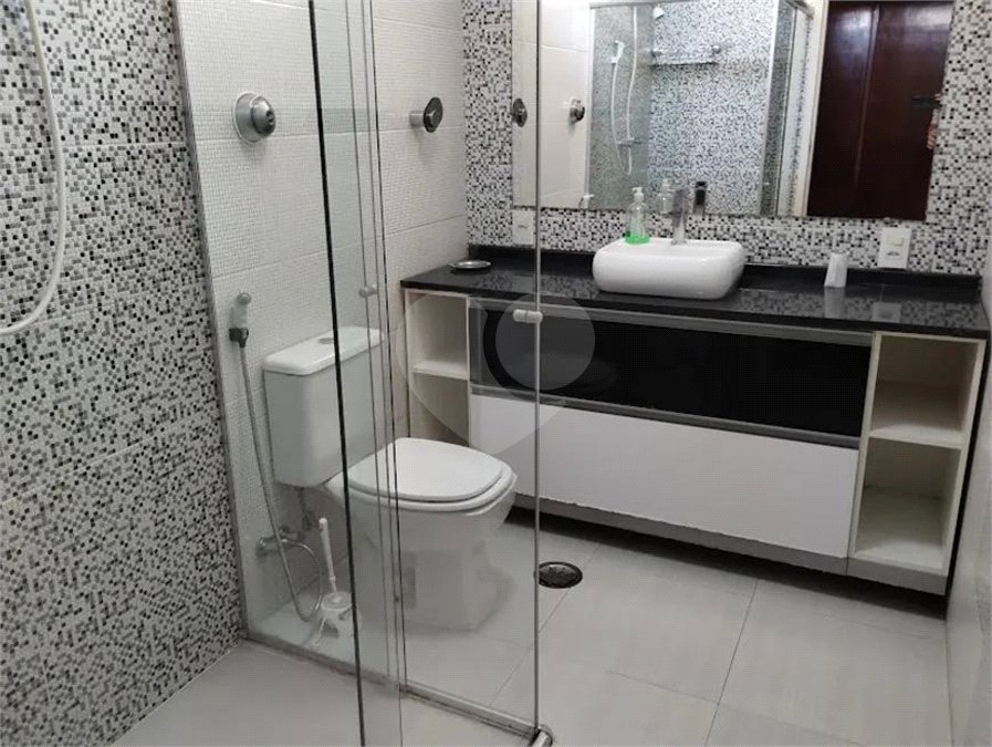 Casa à venda com 3 quartos, sendo 1 suíte,  em Vila Mariana, São Paulo, SP