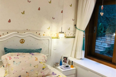 Casa à venda com 4 quartos, sendo 3 suítes, em Residencial Parque Itapetinga, Atibaia, SP